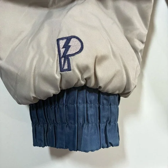 Vintage Georgetown Hoyas PRO PLAYER Puffer Coat Large Spell Out Jacket 90s Y2K